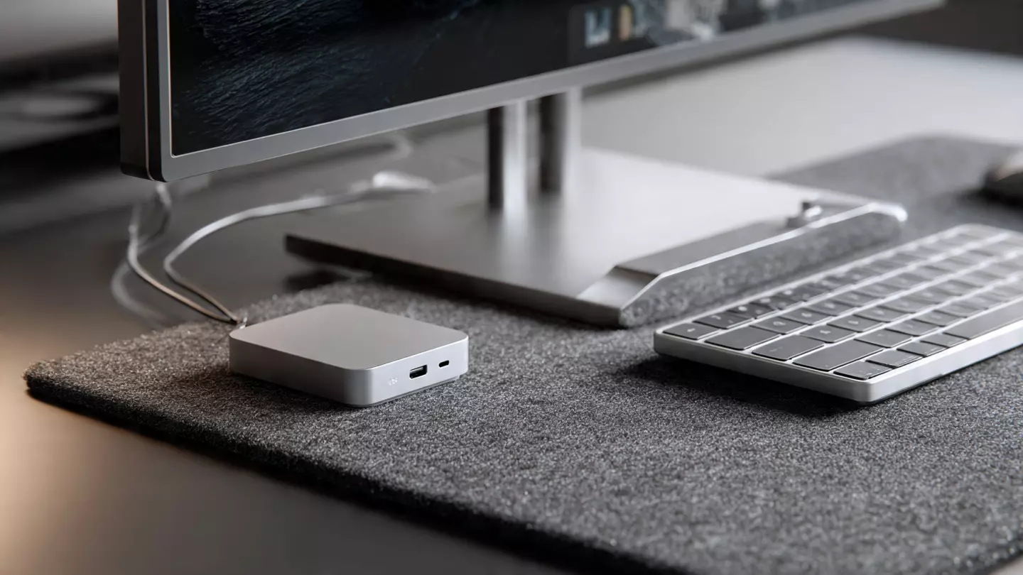 Essential Tech for a Clutter F 1776893812